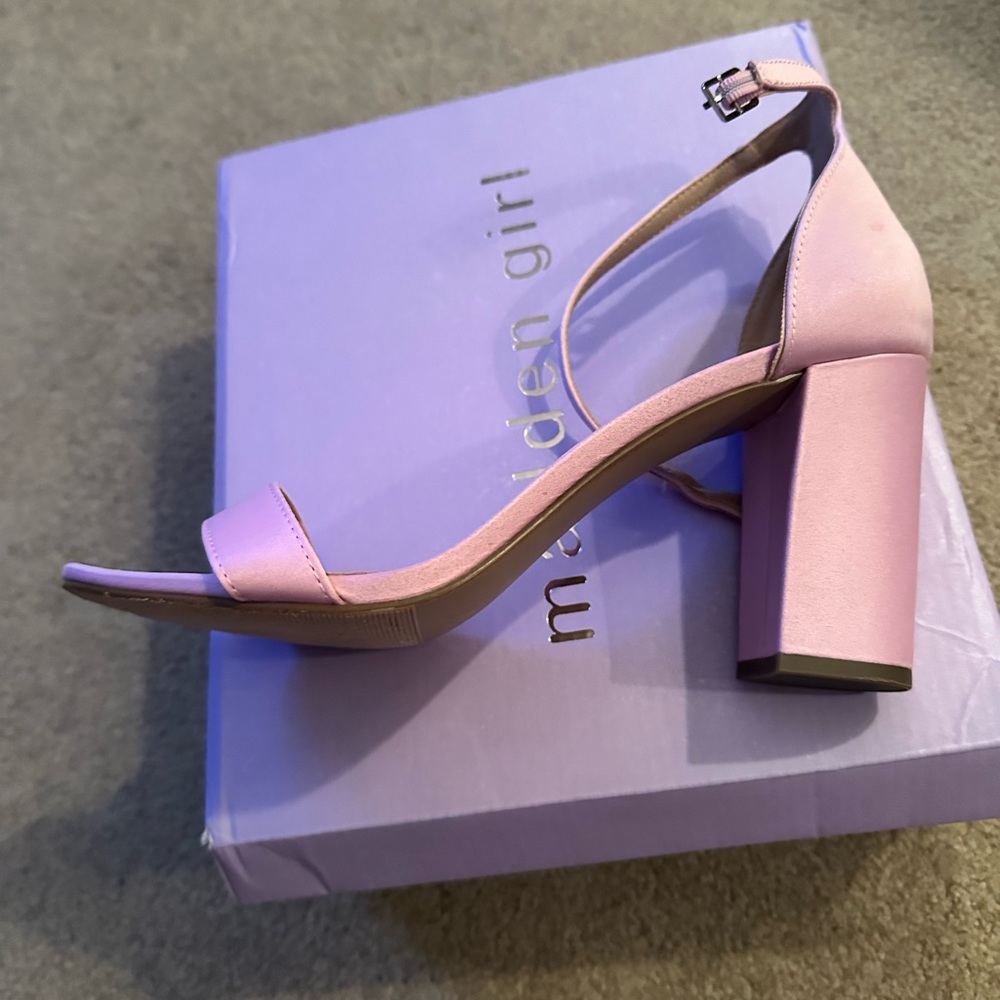NIB Madden Girl Sz 9.5 “Bella” shoe in Orchid -beautiful
